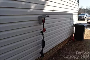 227 River Hill Rd, Statesville, NC 28625 - Photo 6