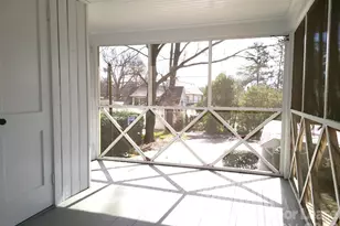 2245 Crescent Ave, Charlotte, NC 28207 - Photo 10