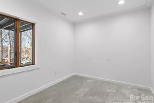 2731 Miller Ln, Hendersonville, NC 28791 - Photo 20