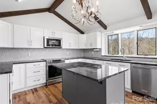 2731 Miller Ln, Hendersonville, NC 28791 - Photo 8