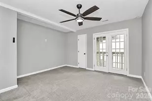 7929 Charter Oak Ln, Charlotte, NC 28226 - Photo 18