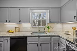 4232 St Audrey Pl, Charlotte, NC 28269 - Photo 14