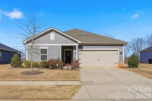 4915 Trigney Ct, Charlotte, NC 28214 - Photo 2