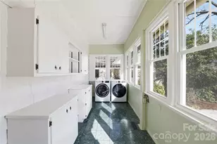 37 W Woodrow Ave, Belmont, NC 28012 - Photo 34