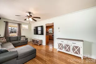 1109 34th St Ln NE, Conover, NC 28613 - Photo 4