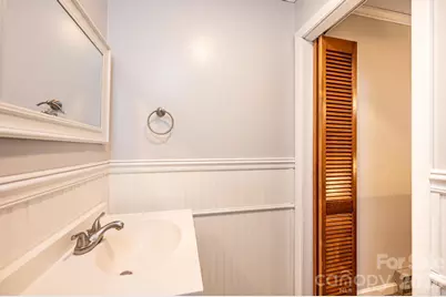 1109 34th Street Lane NE, Conover, NC 28613 - Photo 12