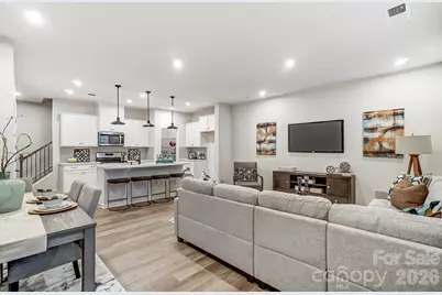 3822 Cheyney Park Drive, Charlotte, NC 28269 - Photo 4