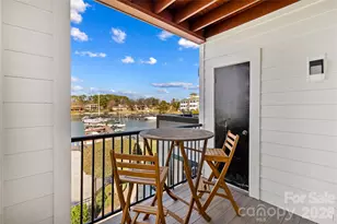 18729 Vineyard Point Ln, Cornelius, NC 28031 - Photo 6