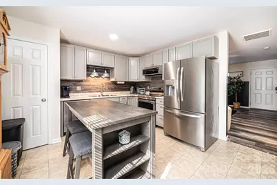 2222 15th Avenue NE, Hickory, NC 28601 - Photo 6