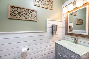 2222 15th Ave NE, Hickory, NC 28601 - Photo 10