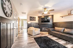 2222 15th Ave NE, Hickory, NC 28601 - Photo 1