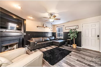 2222 15th Avenue NE, Hickory, NC 28601 - Photo 4