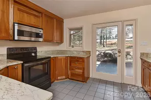 3310 Windbluff Dr, Charlotte, NC 28277 - Photo 8