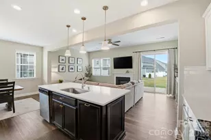 9258 Glenburn Ln, Charlotte, NC 28278 - Photo 8