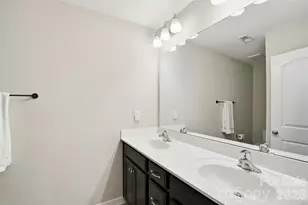 9258 Glenburn Ln, Charlotte, NC 28278 - Photo 20