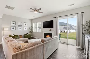 9258 Glenburn Ln, Charlotte, NC 28278 - Photo 12