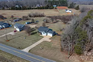 3842 E Maiden Rd, Maiden, NC 28650 - Photo 36