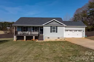 3842 E Maiden Rd, Maiden, NC 28650 - Photo 1