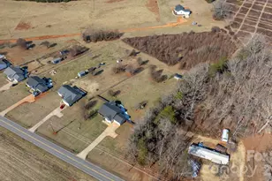 3842 E Maiden Rd, Maiden, NC 28650 - Photo 34