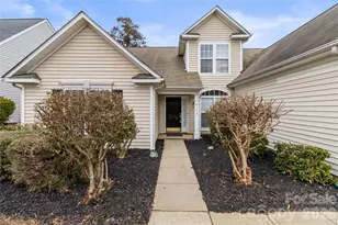 11619 Planters Estates Dr, Charlotte, NC 28278 - Photo 2