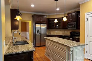 2434 Gateway Ln, Lincolnton, NC 28092 - Photo 8
