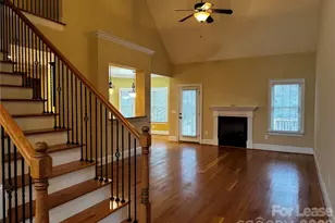 2434 Gateway Ln, Lincolnton, NC 28092 - Photo 4