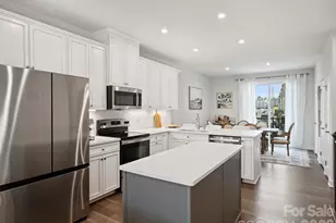 4746 Chastain Ave, Charlotte, NC 28217 - Photo 8