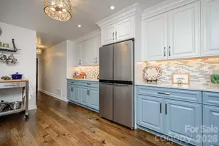 355 Mockingbird Dr, Hendersonville, NC 28792 - Photo 14