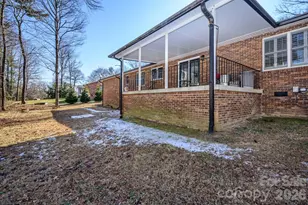 355 Mockingbird Dr, Hendersonville, NC 28792 - Photo 42