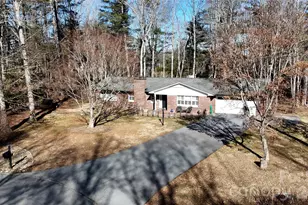 355 Mockingbird Dr, Hendersonville, NC 28792 - Photo 46