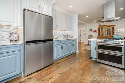 355 Mockingbird Drive, Hendersonville, NC 28792 - Photo 18