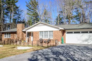 355 Mockingbird Dr, Hendersonville, NC 28792 - Photo 1