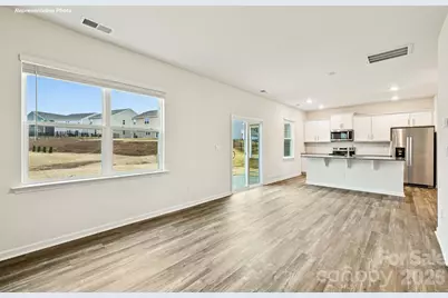 764 14th Avenue Court NE, Hickory, NC 28601 - Photo 4