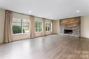 21 Pine Tree Cir, Asheville, NC 28804 - Photo 6