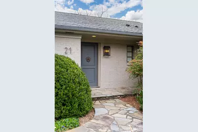 21 Pine Tree Circle, Asheville, NC 28804 - Photo 4