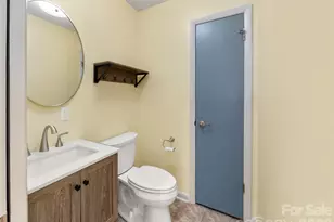 138 Woodhaven Dr, Hendersonville, NC 28739 - Photo 22