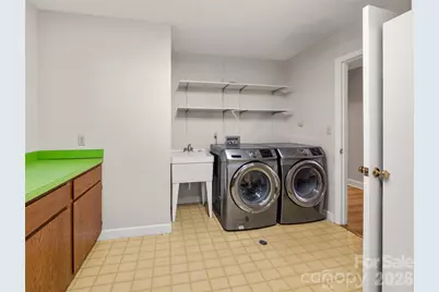 138 Woodhaven Drive, Hendersonville, NC 28739 - Photo 30