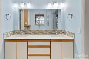 138 Woodhaven Dr, Hendersonville, NC 28739 - Photo 20