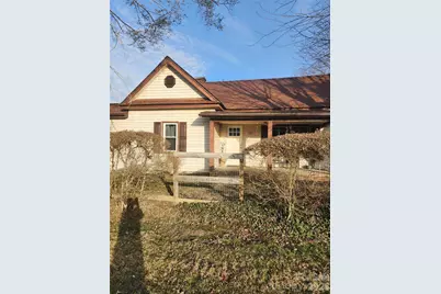 110 E Price Street, Hendersonville, NC 28739 - Photo 1