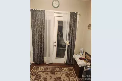 110 E Price Street, Hendersonville, NC 28739 - Photo 18