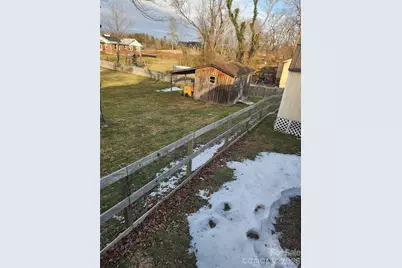 110 E Price Street, Hendersonville, NC 28739 - Photo 36