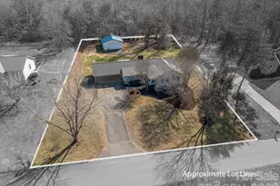 2596 Prince Dr, Lincolnton, NC 28092 - Photo 4