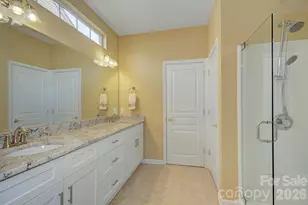 10219 Threatt Woods Dr, Charlotte, NC 28277 - Photo 16