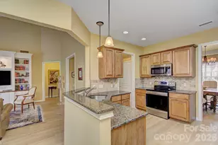 10219 Threatt Woods Dr, Charlotte, NC 28277 - Photo 12