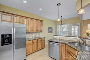 10219 Threatt Woods Dr, Charlotte, NC 28277 - Photo 10