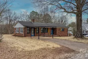 116 Lodge Hall Ct, Stony Point, NC 28678 - Photo 2