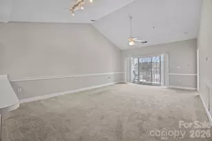 9285 Meadow Vista Rd, Charlotte, NC 28213 - Photo 8