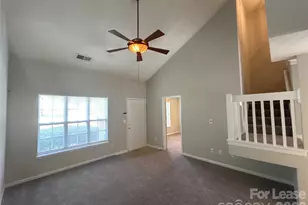 6041 Cougar Ln, Charlotte, NC 28269 - Photo 2