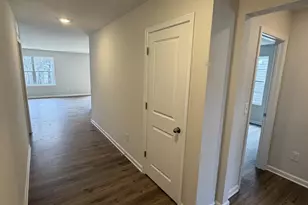 245 W 18th St, Kannapolis, NC 28081 - Photo 2