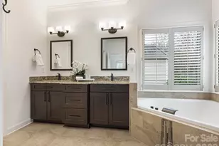 3434 12 Oaks Pl, Charlotte, NC 28270 - Photo 20